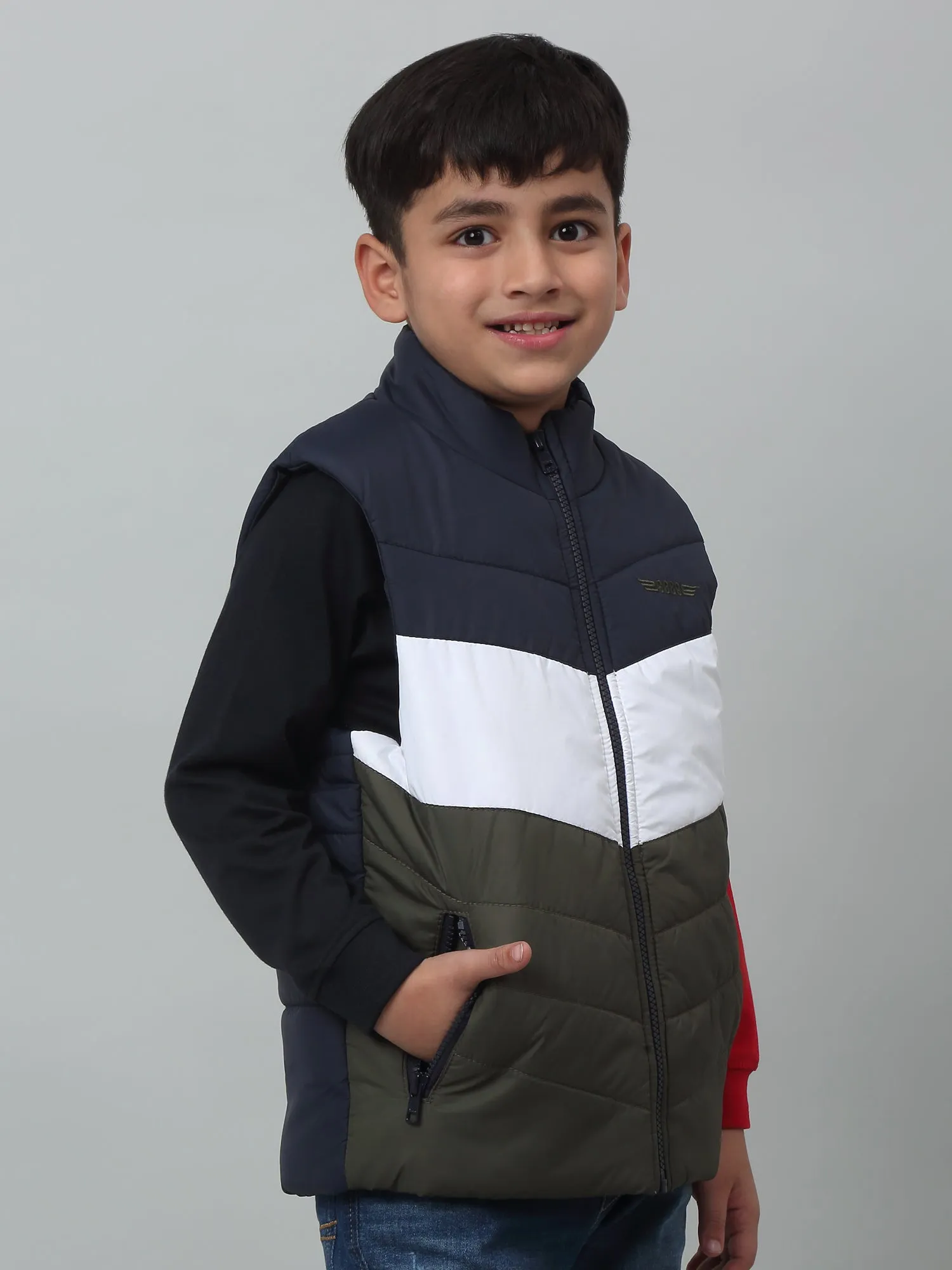 Cantabil Boys Olive Green Mandarin Collar Color-Blocked Casual Jacket For Winter