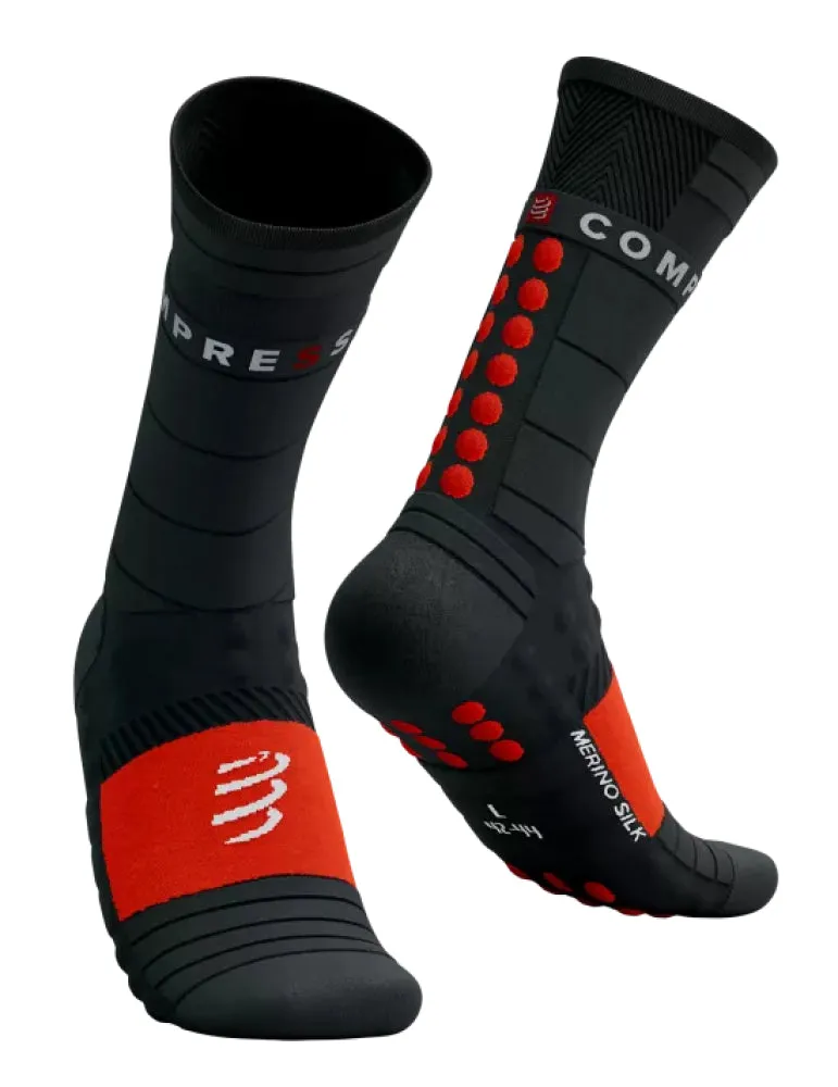 Compressport | Pro Racing Socks | Winter Run | Black / High Risk Red