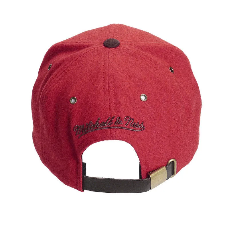 Mitchell & Ness NFL San Francisco 49ers Winter Suede Strapback