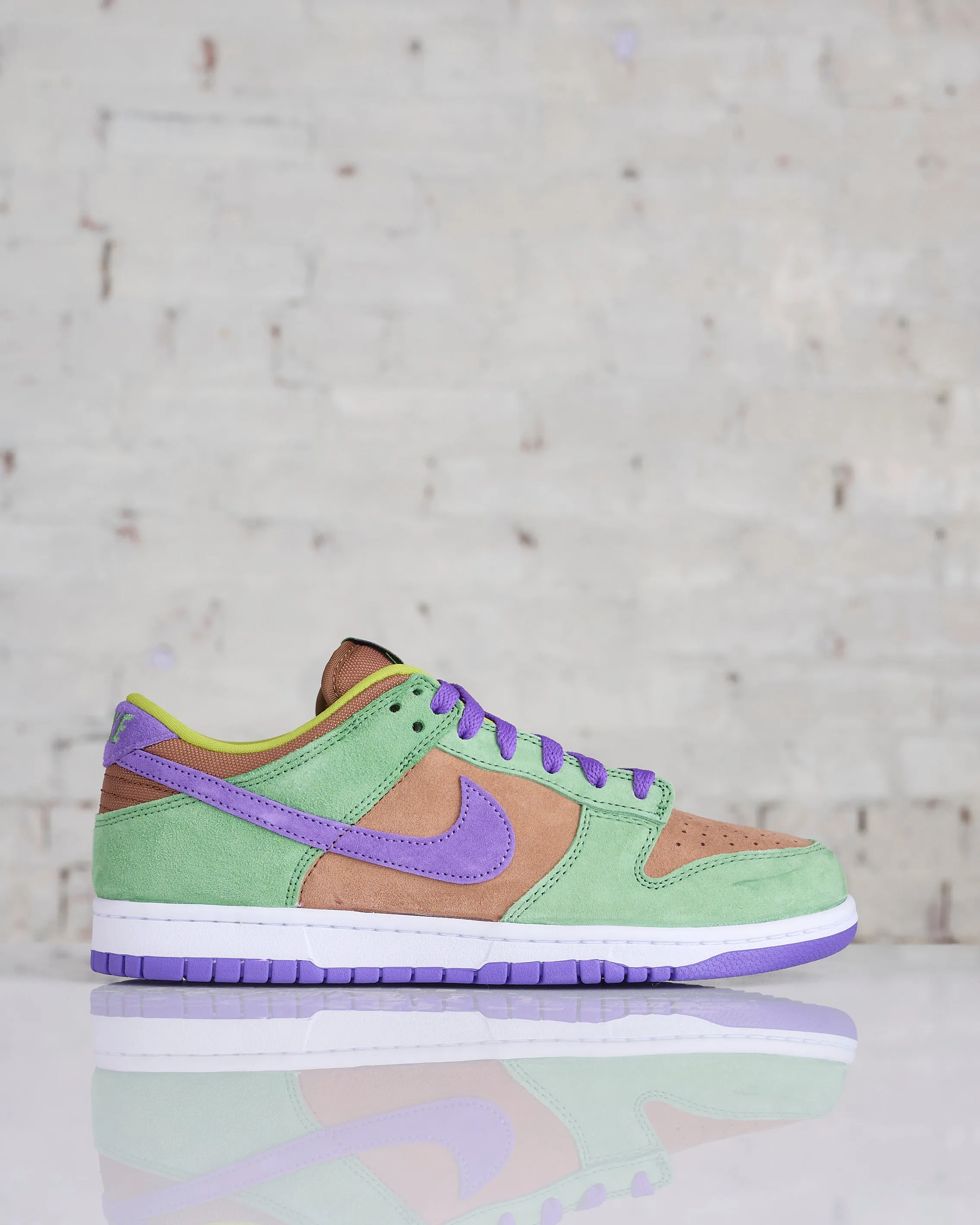 Nike Men's Dunk Low SP Veneer Deep Purple-Autumn Green